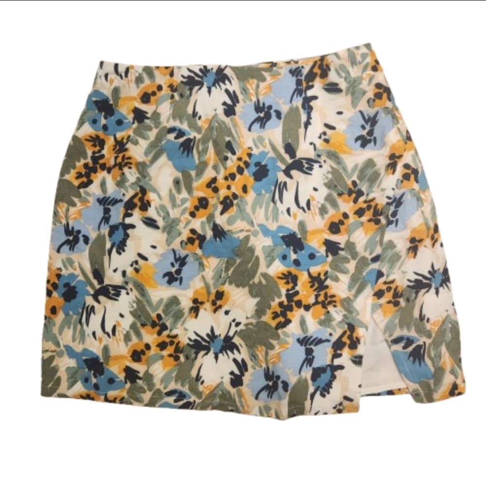 Intentional Lulus XS Lined Floral Mini Skirt